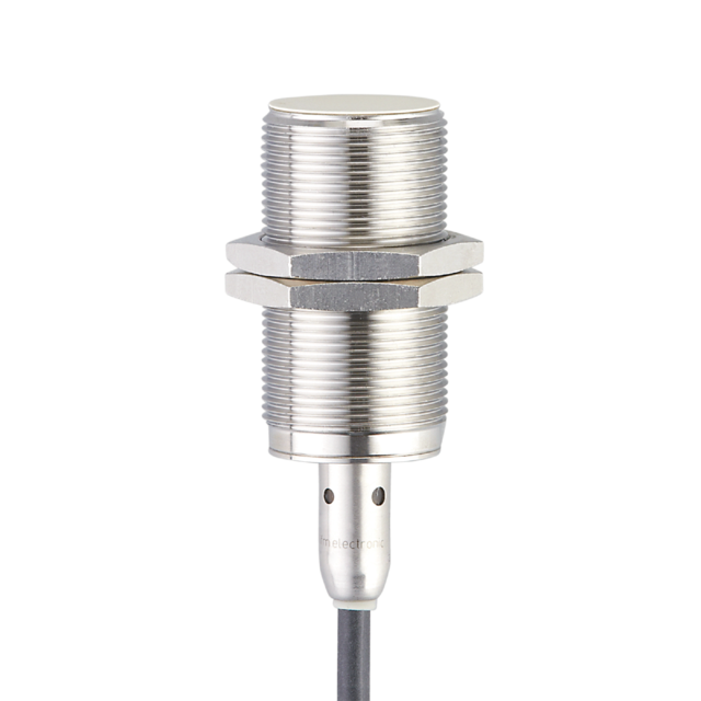 IIM210: Induktiver Sensor; M30 x 1,5 / L = 81 mm; Schaltabstand 12 mm bündig ein