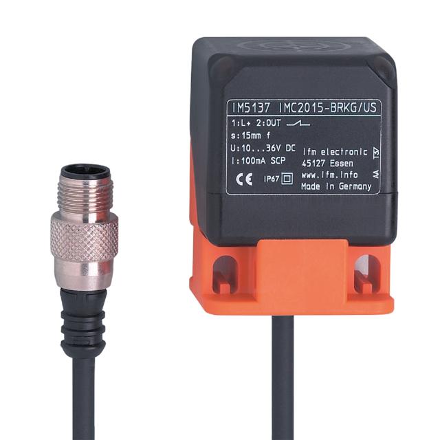 IM5138: Induktiver Sensor; 40 x 40 x 54 mm; Schaltabstand 15 mm bündig einbaubar